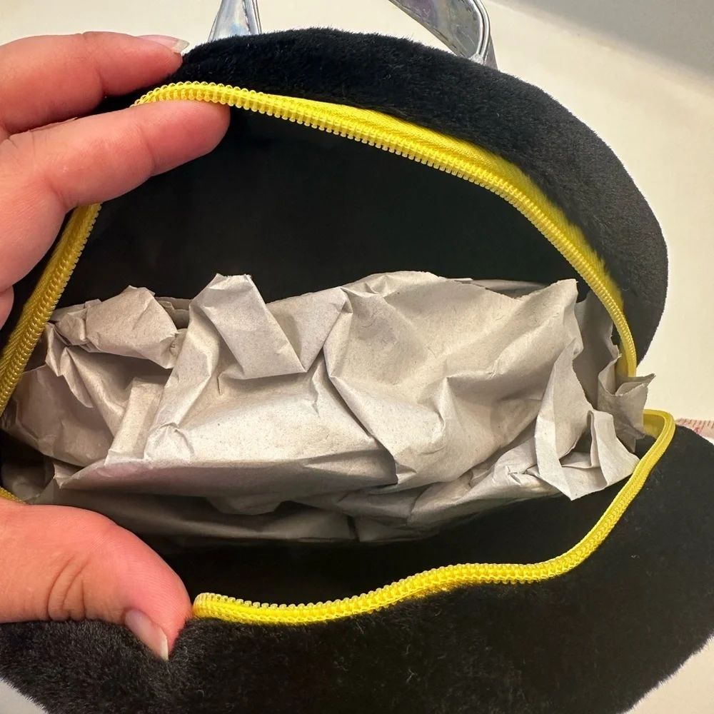Justice round bag